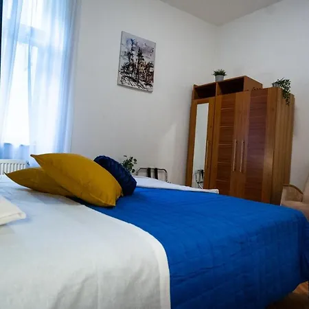 Nux Old Town Square Masna Apartment *