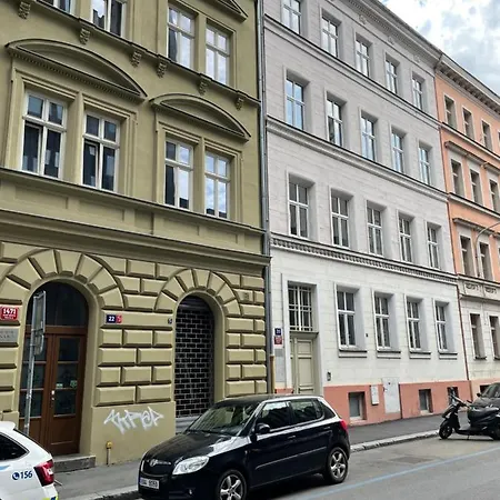 Style 60m2 - 9 Min Walk Wenceslas Sq Apartment Prague