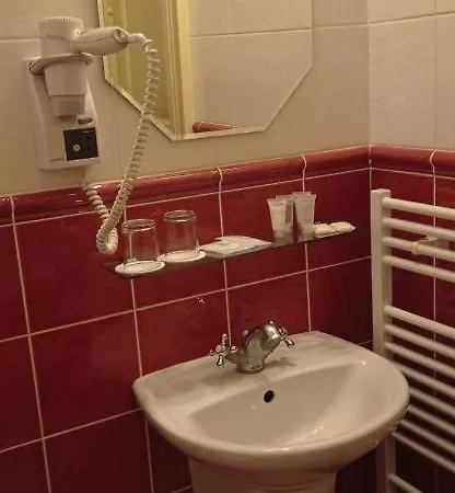 U Zlateho Jelena Hotel