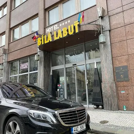 Luxury Family Bílá Labuť 4*