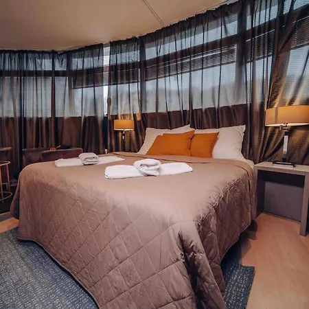 公寓 Unique With Private Pool, Cinema, *