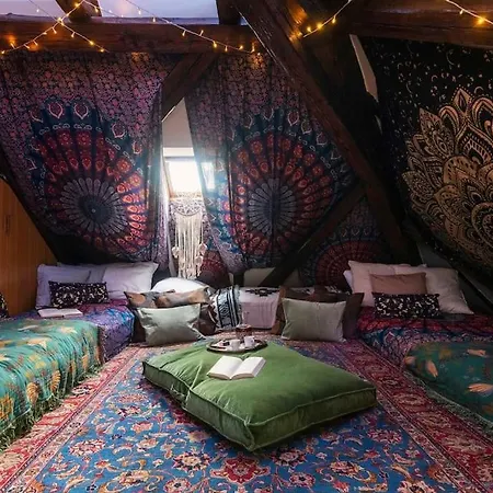Fairytale Duplex - Billiard - Whirlpool - Cinema - Old Town * Prague
