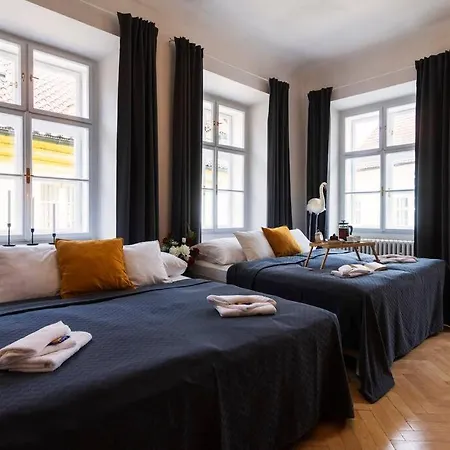 Fairytale Duplex - Billiard - Whirlpool - Cinema - Old Town Apartmán
