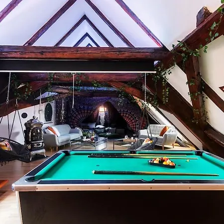 Apartment Fairytale Duplex - Billiard - Whirlpool - Cinema - Old Town *