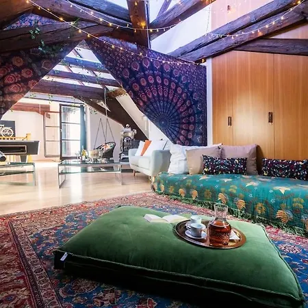 Apartment Fairytale Duplex - Billiard - Whirlpool - Cinema - Old Town
