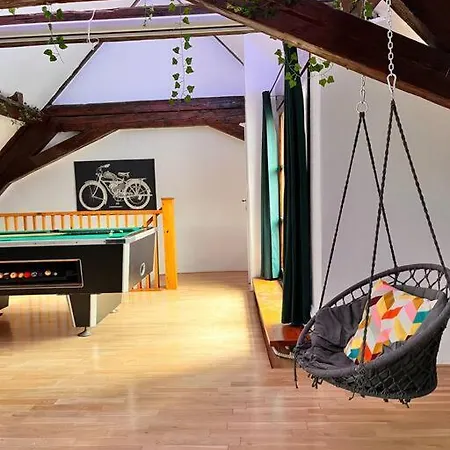 Fairytale Duplex - Billiard - Whirlpool - Cinema - Old Town Apartment Prague
