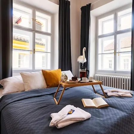 Fairytale Duplex - Billiard - Whirlpool - Cinema - Old Town Apartment *