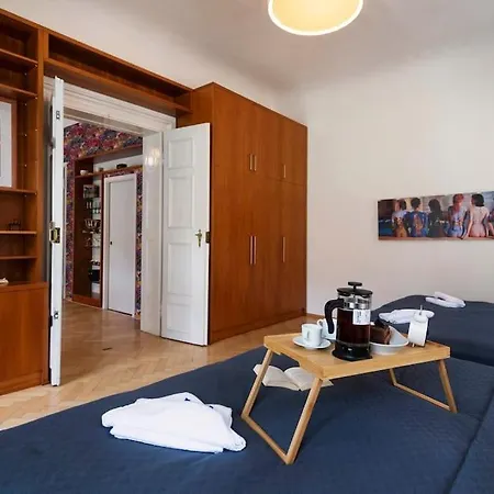 Apartment Fairytale Duplex - Billiard - Whirlpool - Cinema - Old Town *