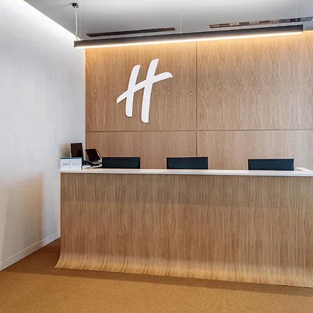 Szálloda Holiday By Ihg 4*