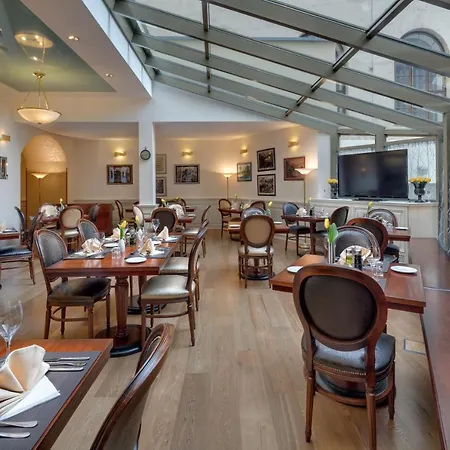 Boutique Seven Days Hotel 4*