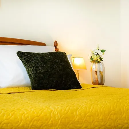 Boutique Seven Days Hotel