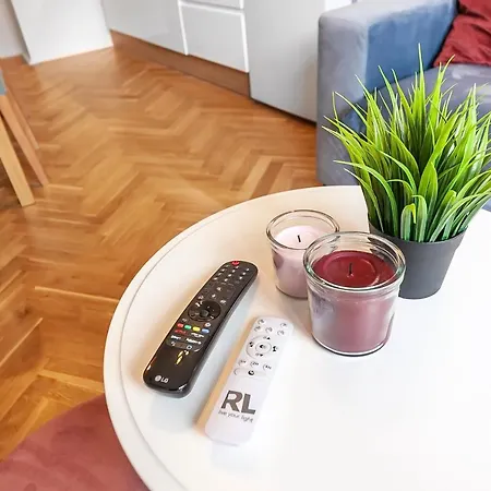 Popular Location / Street View / 4 Ppl / Netflix Appartement