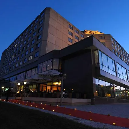Vienna House By Wyndham Diplomat 4* פראג