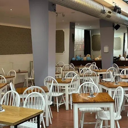 Hostal Plus Prague Praga