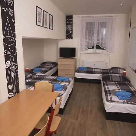 School - Your Unique Place In By Metro Vysehrad Apartmán Praha