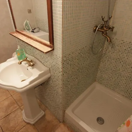 Apartment Cool 1 Bedroom Prokopska In Mala Strana Prague