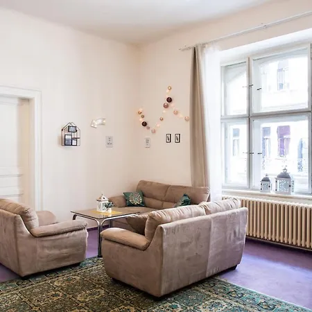 Appartement Large 3 Bdr In The Heart Of *