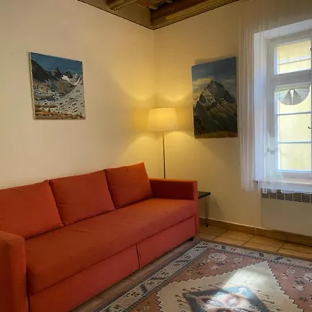 Historical With Balcony Apartment *