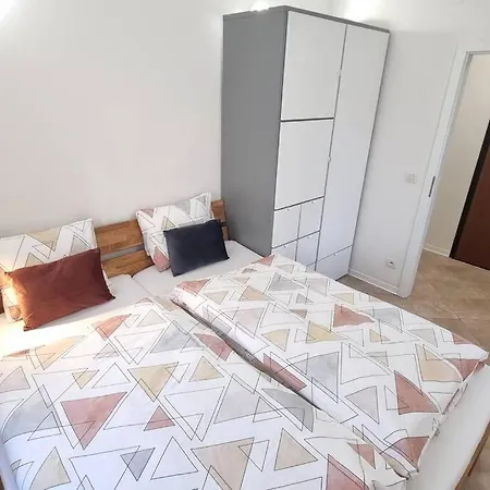 Cozy 1-br Apt. Vt Near Wenceslas Sq. *