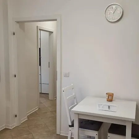 Cozy 1-br Apt. Vt Near Wenceslas Sq. *