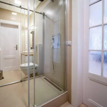Class In Old Town 2 Bedrooms 아파트 *