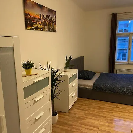 Apartment Sunlit Close To Center *