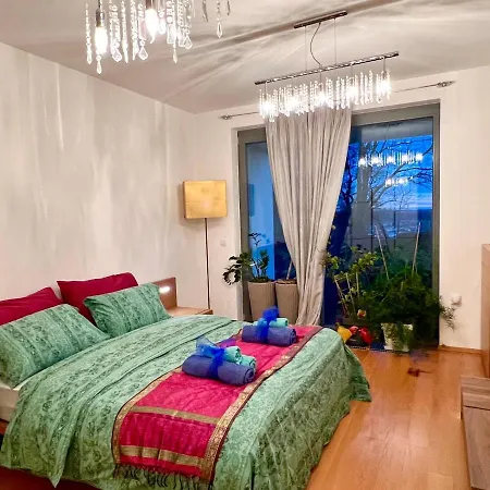 Homestay Romantic Stay Overlooking Prague
