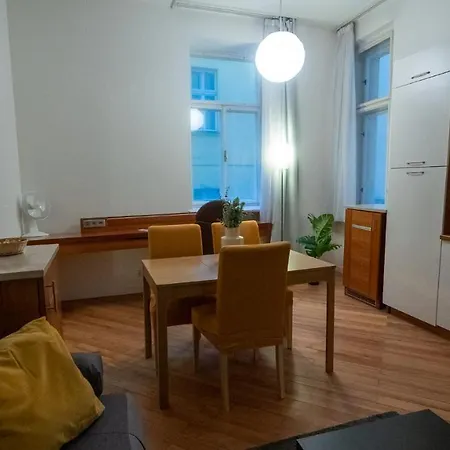 Apartment Nux Old Town Square Masna