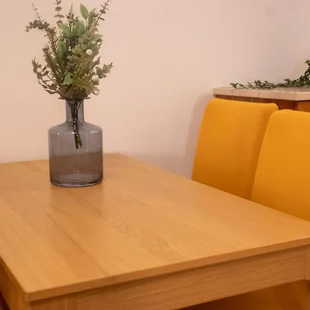 Nux Old Town Square Masna Apartment