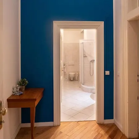 Nux Old Town Square Masna Apartment