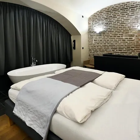 American Loft In The Heart Of Apartment *