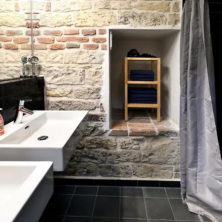 American Loft In The Heart Of *