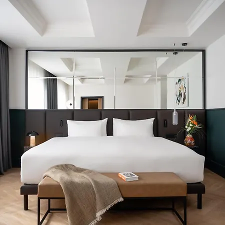 Almanac X Alcron Hotel