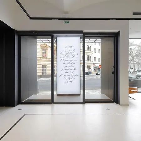 Prokop Square Hotel