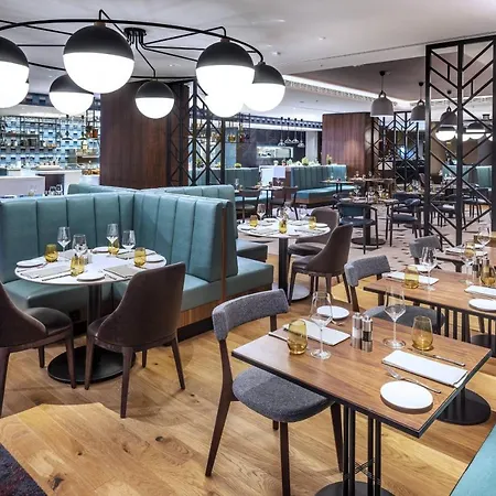 Marriott Szálloda 5*