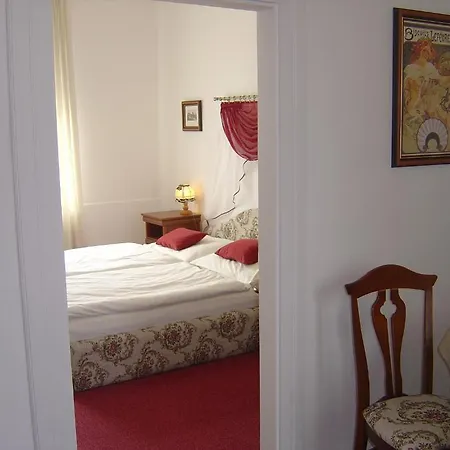 Excellent Hotell 3*