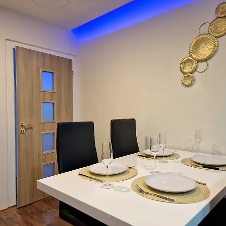 Wellness Gold With Private Sauna & Jacuzzi * Prague