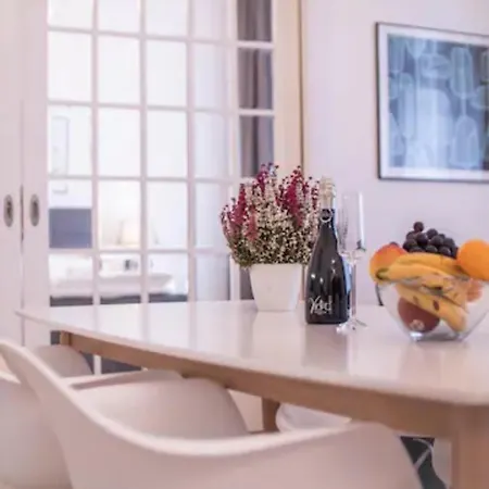 Class In Old Town 2 Bedrooms 프라하