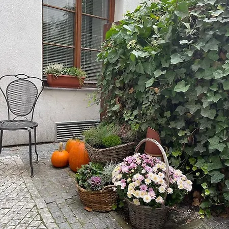 Hostel Little Quarter *