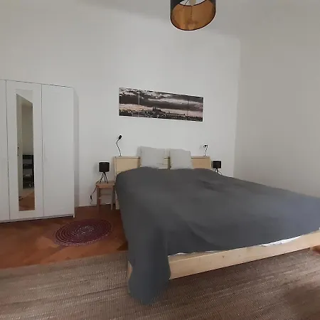 Soukromy Pokoj V Srdci Prahy Homestay *