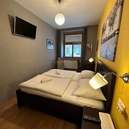 Central Studios 3* Praha