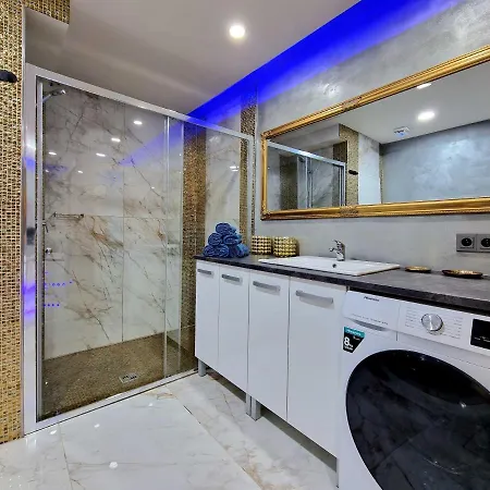 Wellness Gold With Private Sauna & Jacuzzi Apartment Prague