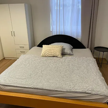 Apartment Space Close To Metro Palmovka Prague