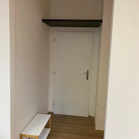 Space Close To Metro Palmovka Apartment