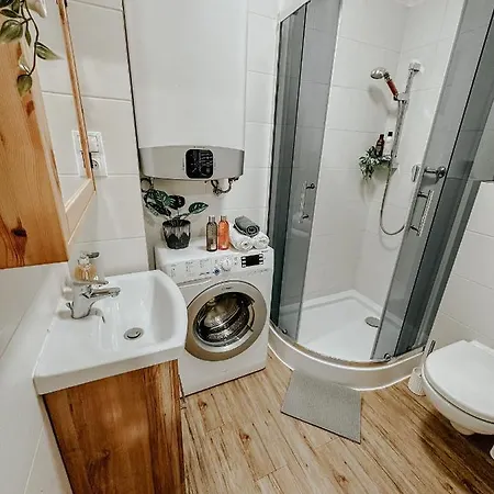 Quiet Boho Lair 10 Min To Centre Prague