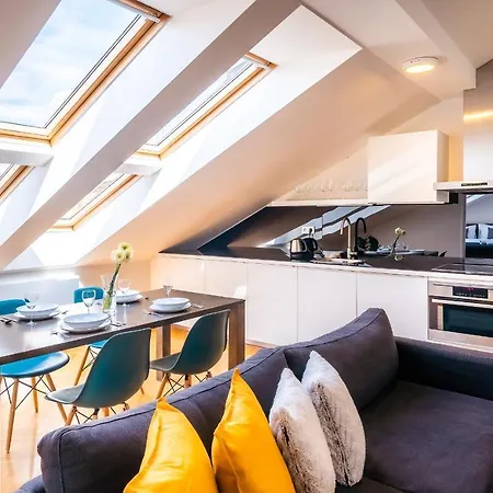 Luxurious Woodrow Wilson In Centre Prague