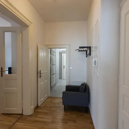 Aparthotel Old Town Spirit 3*