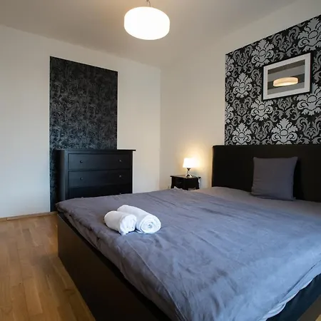 Riverside Spirit Aparthotel 3*
