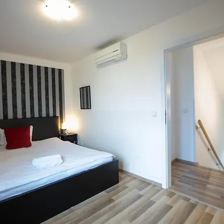Old Spirit Aparthotel