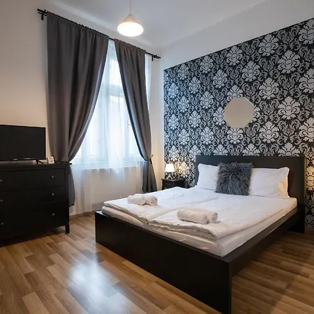 Old Spirit Aparthotel